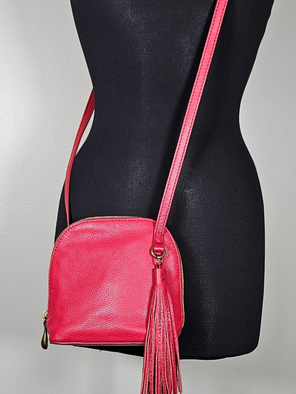 Y2K HOBO Intl. Red Pebbled Leather Crossbody Bag Tassel Zip around